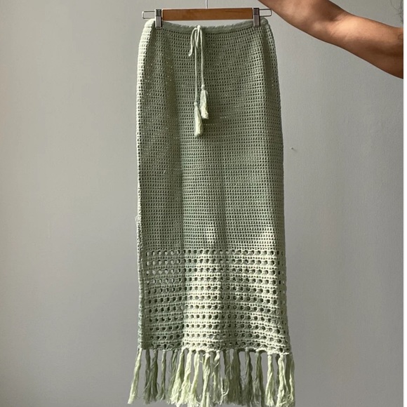 cotton crochet fringe midi skirt in sage - Picture 12 of 14